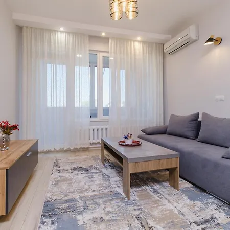 Spacious 1-bedroom *
