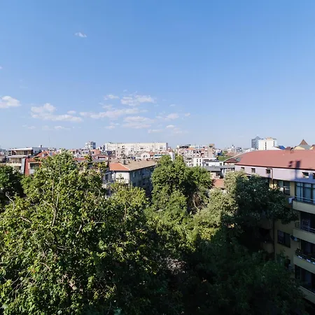 Spacious 1-bedroom * פלובדיב
